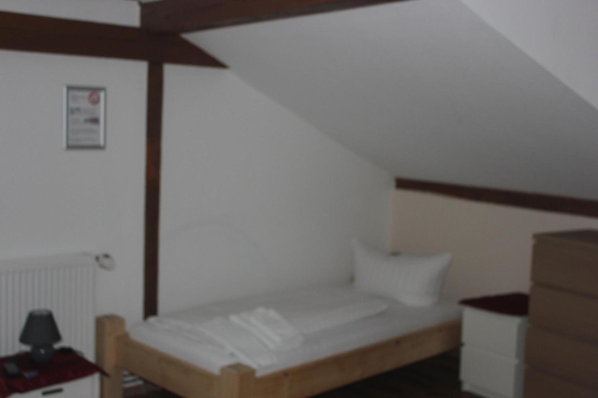 Gaestehaus Innfernow Furstenberg-Havel Ruang foto
